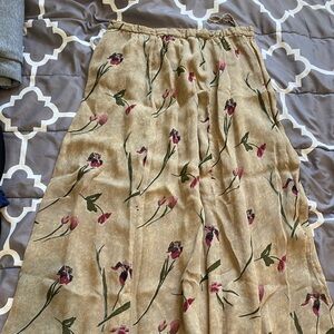 Cute tan maxi skirt with flowers